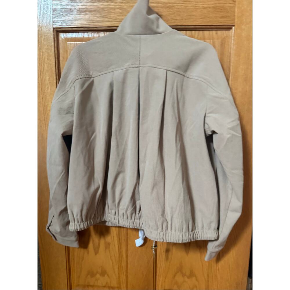 Chic VARLEY Nadina Blouson Jacket - Light Taupe, Size M (New with tags) - Picture 5 of 8